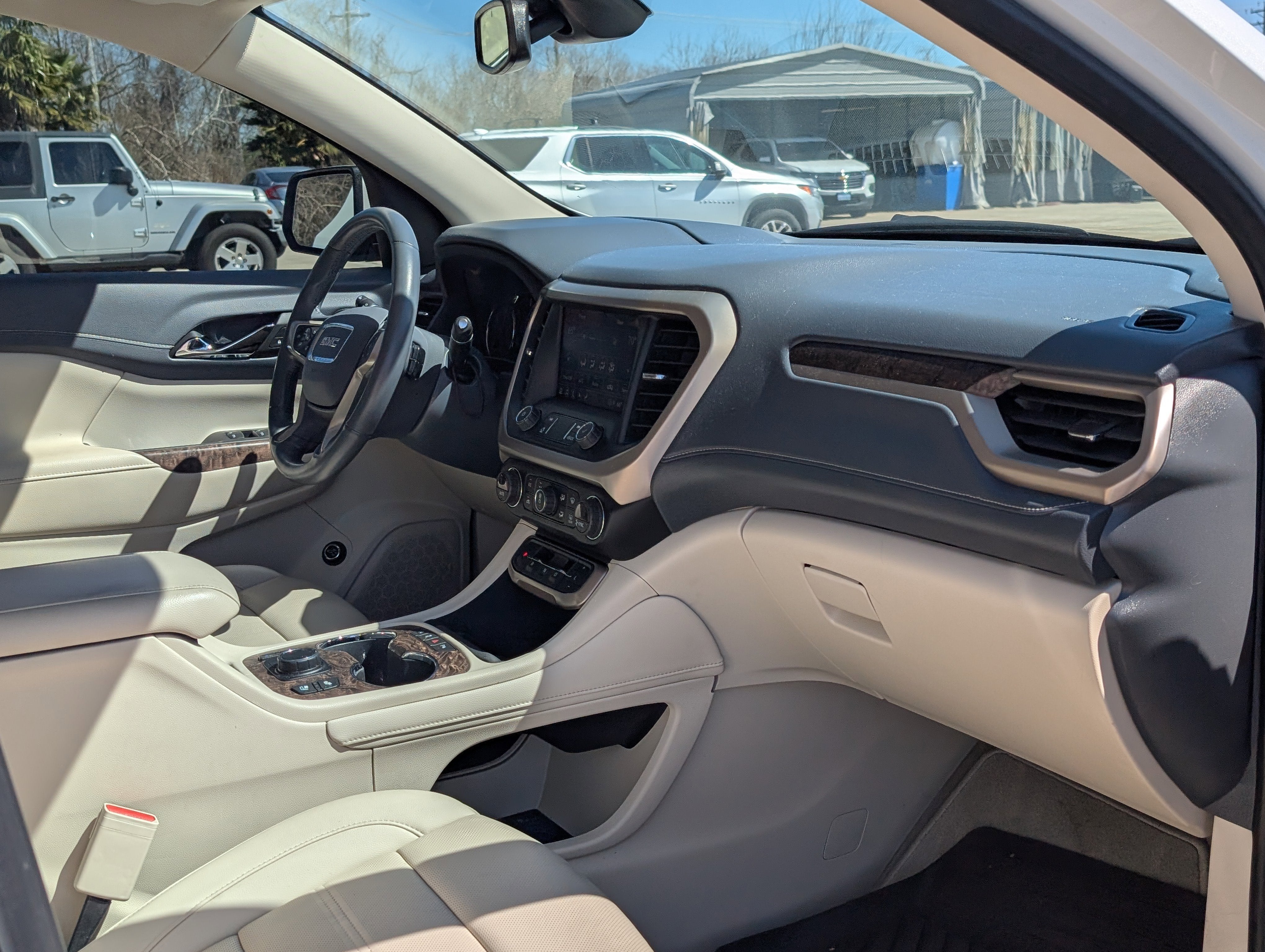 2022 GMC Acadia Denali