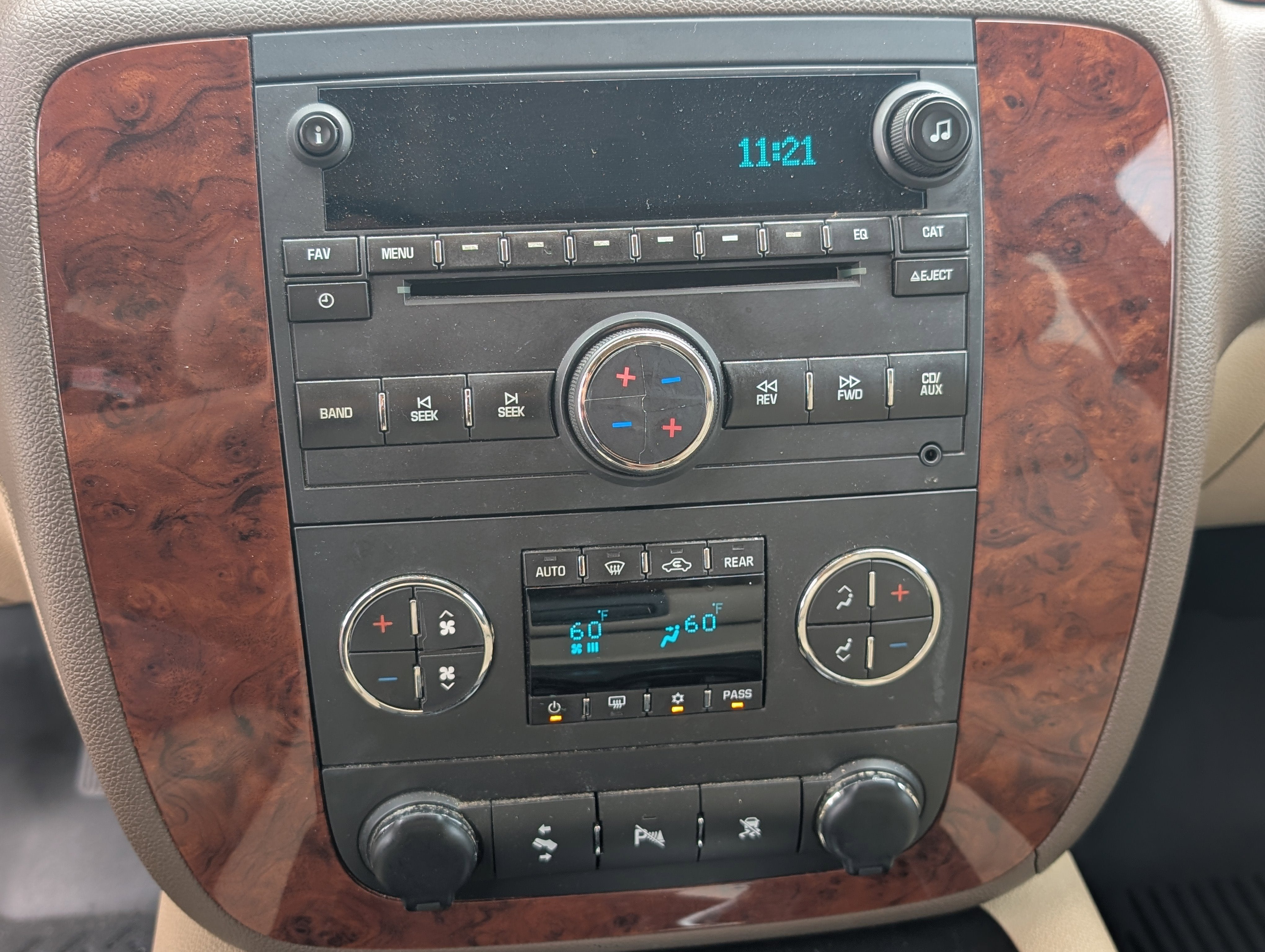 2011 Chevrolet Suburban LT