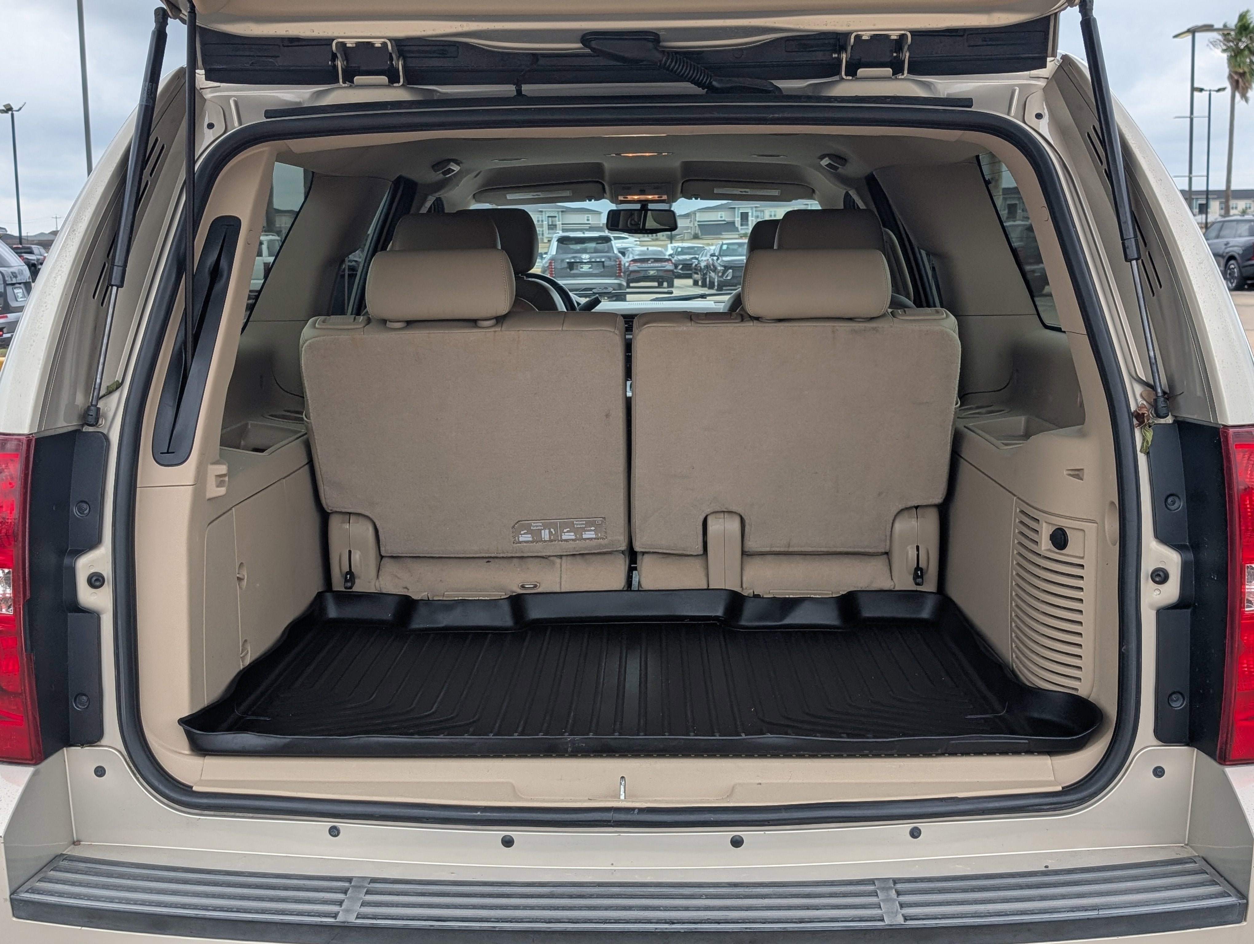 2011 Chevrolet Suburban LT