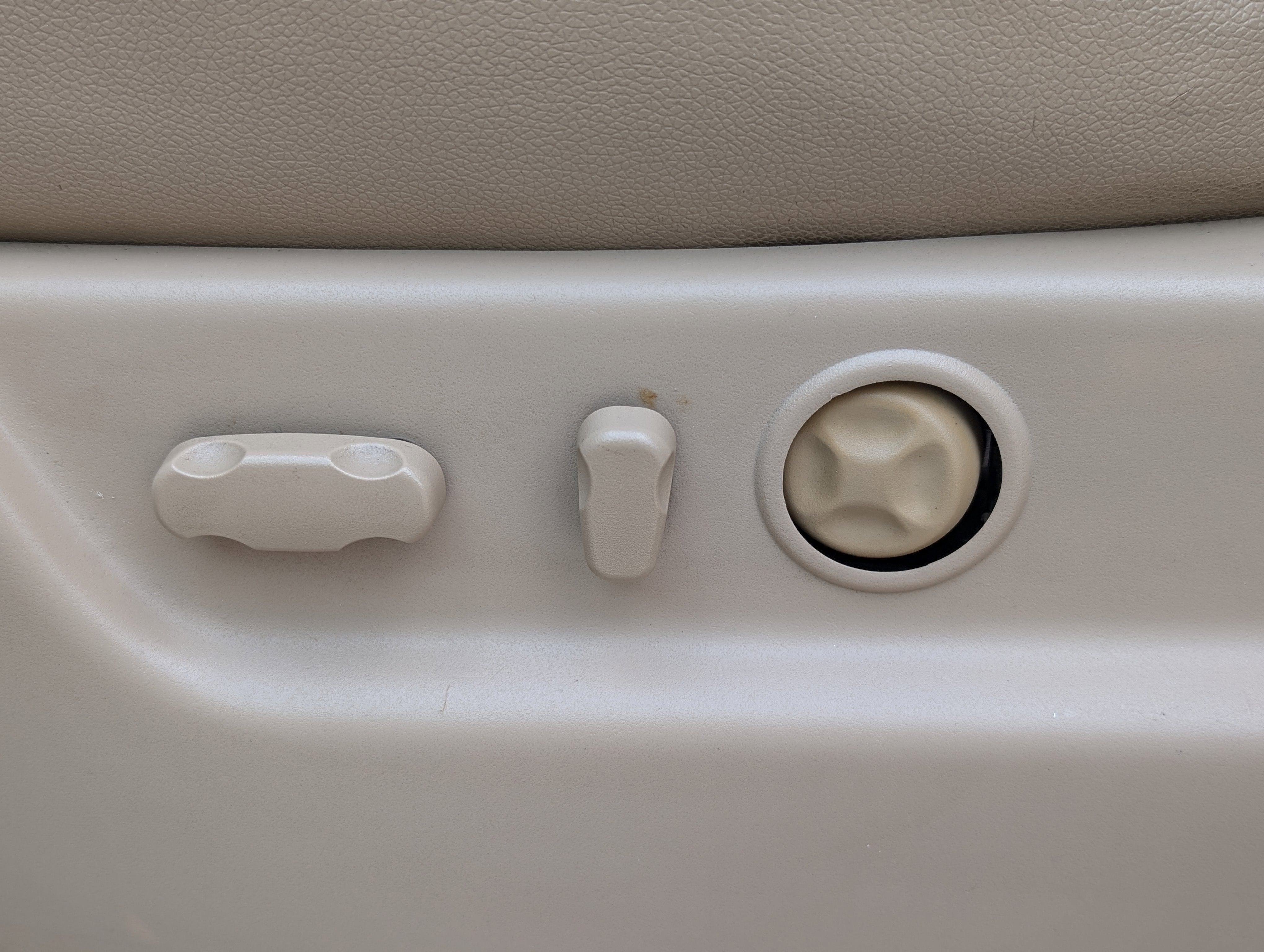 2014 Chevrolet Suburban LTZ