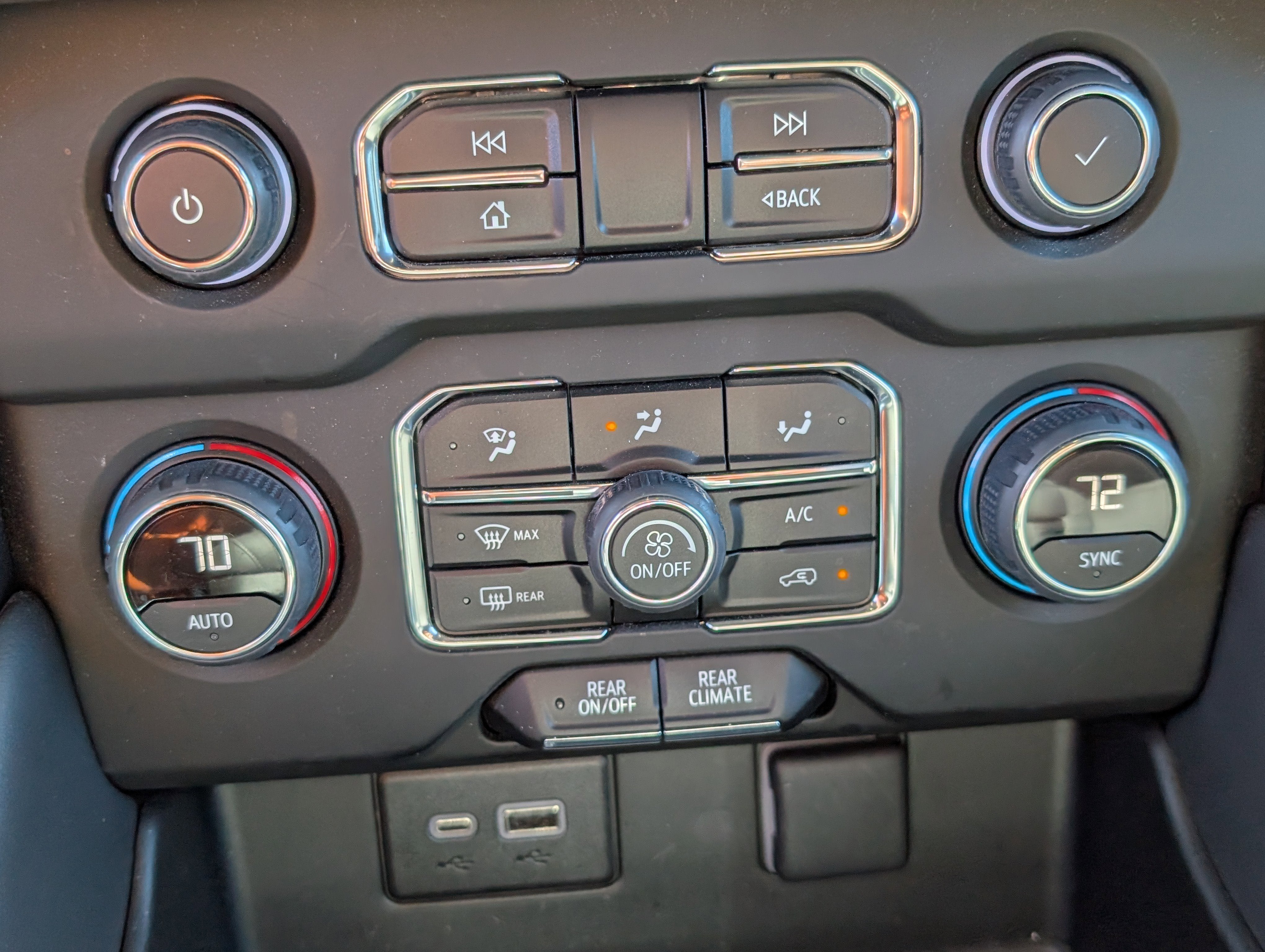 2023 Chevrolet Tahoe LS