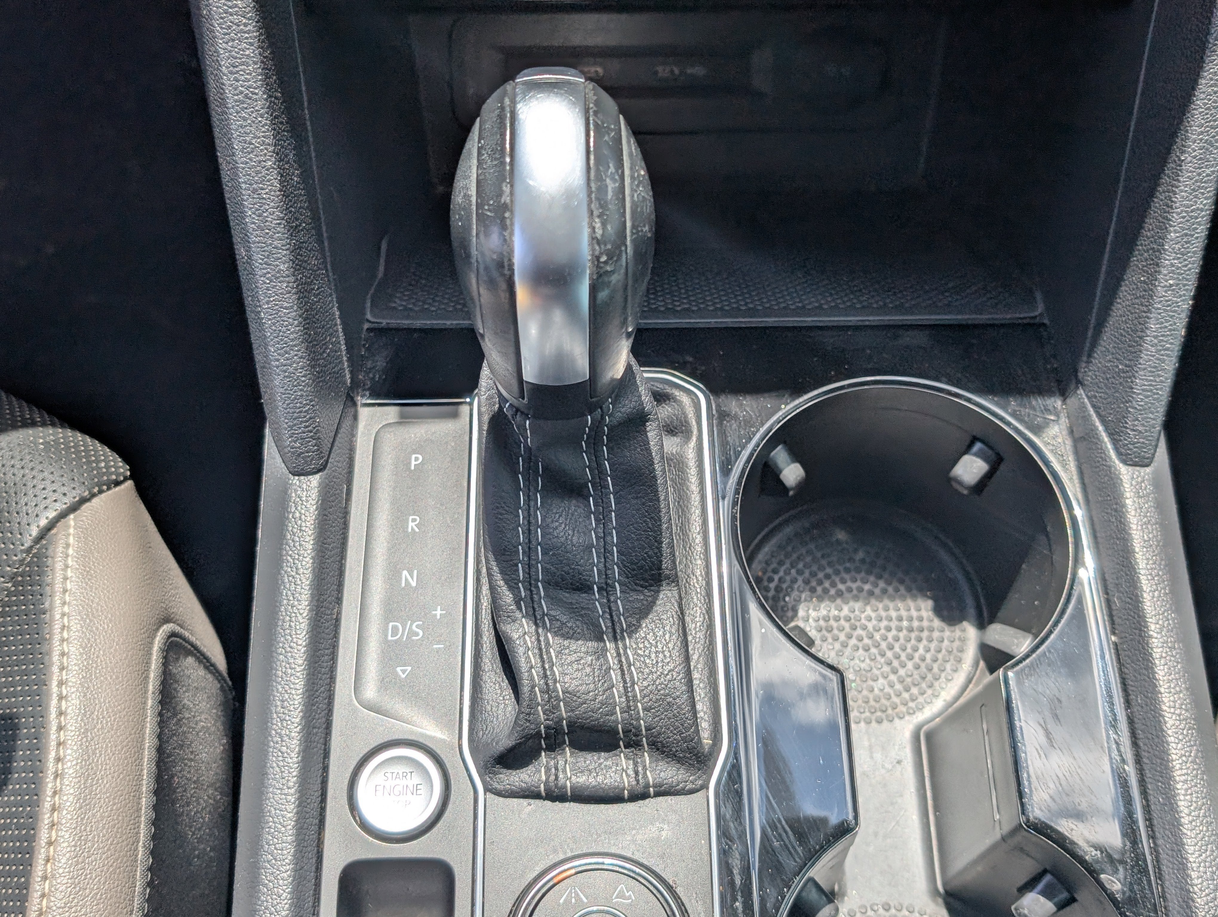 2022 Volkswagen Atlas 3.6L V6 SEL Premium R-Line