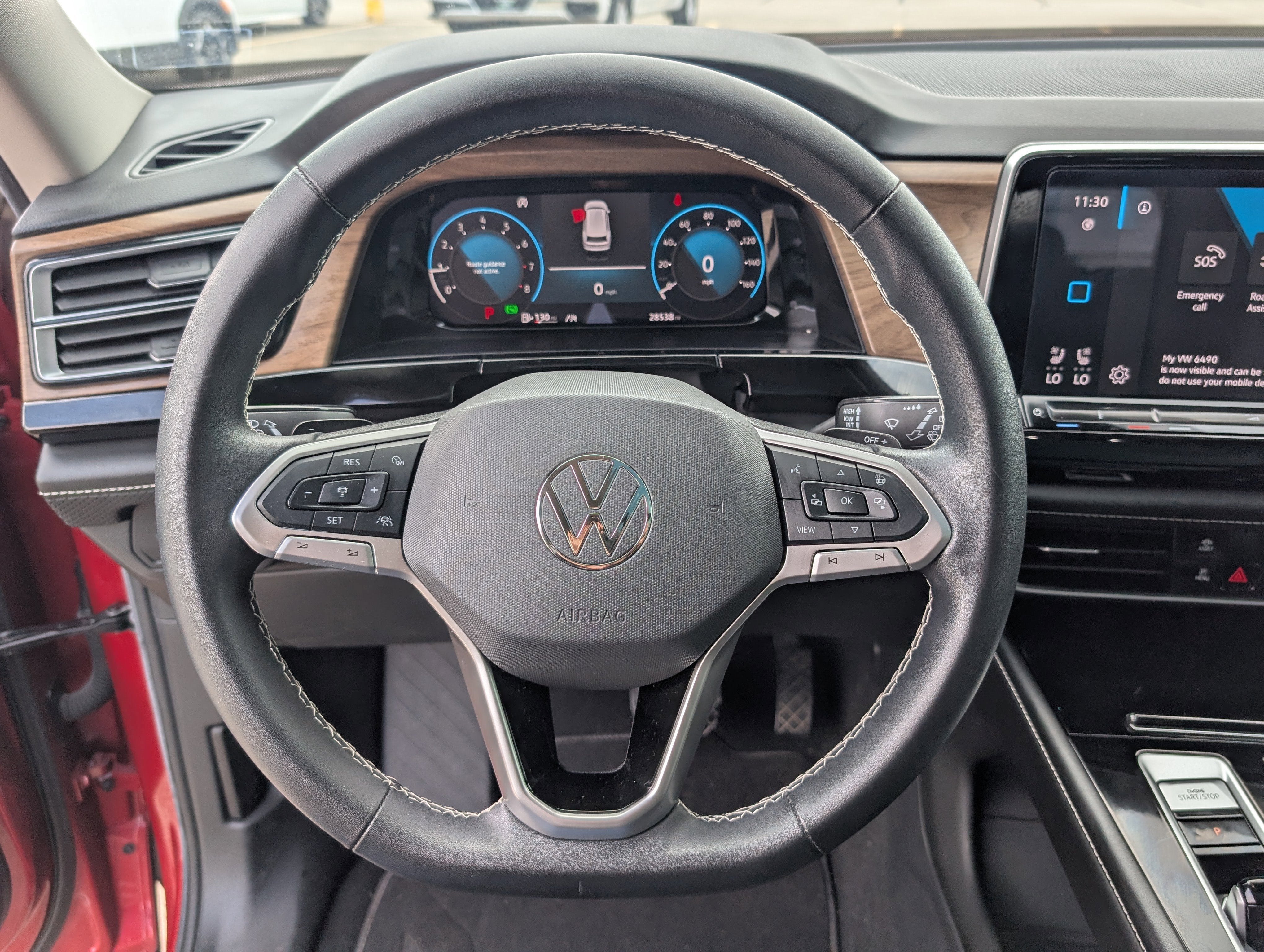 2024 Volkswagen Atlas 2.0T SE w/Technology