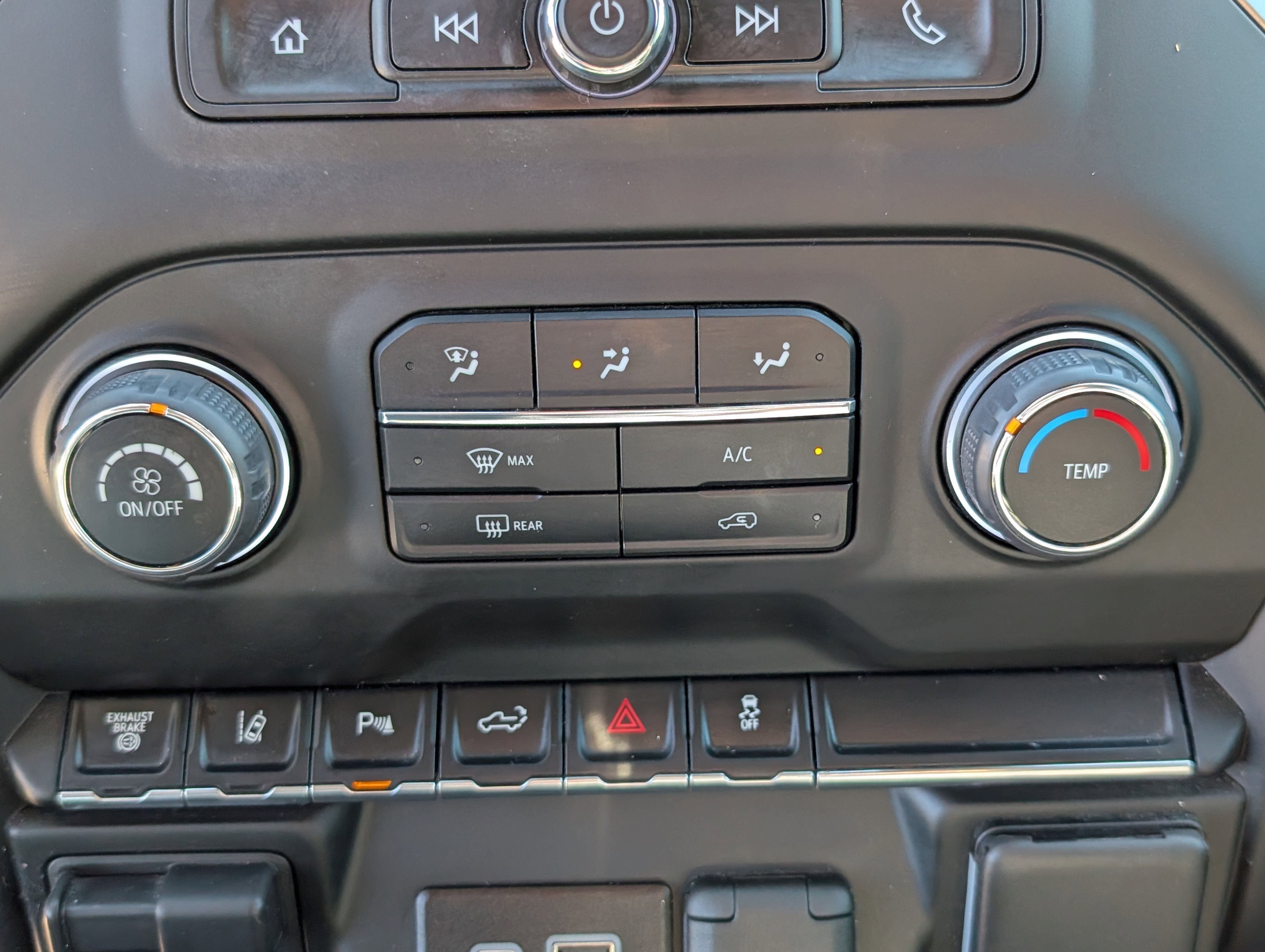 2024 Chevrolet Silverado 2500 HD Custom