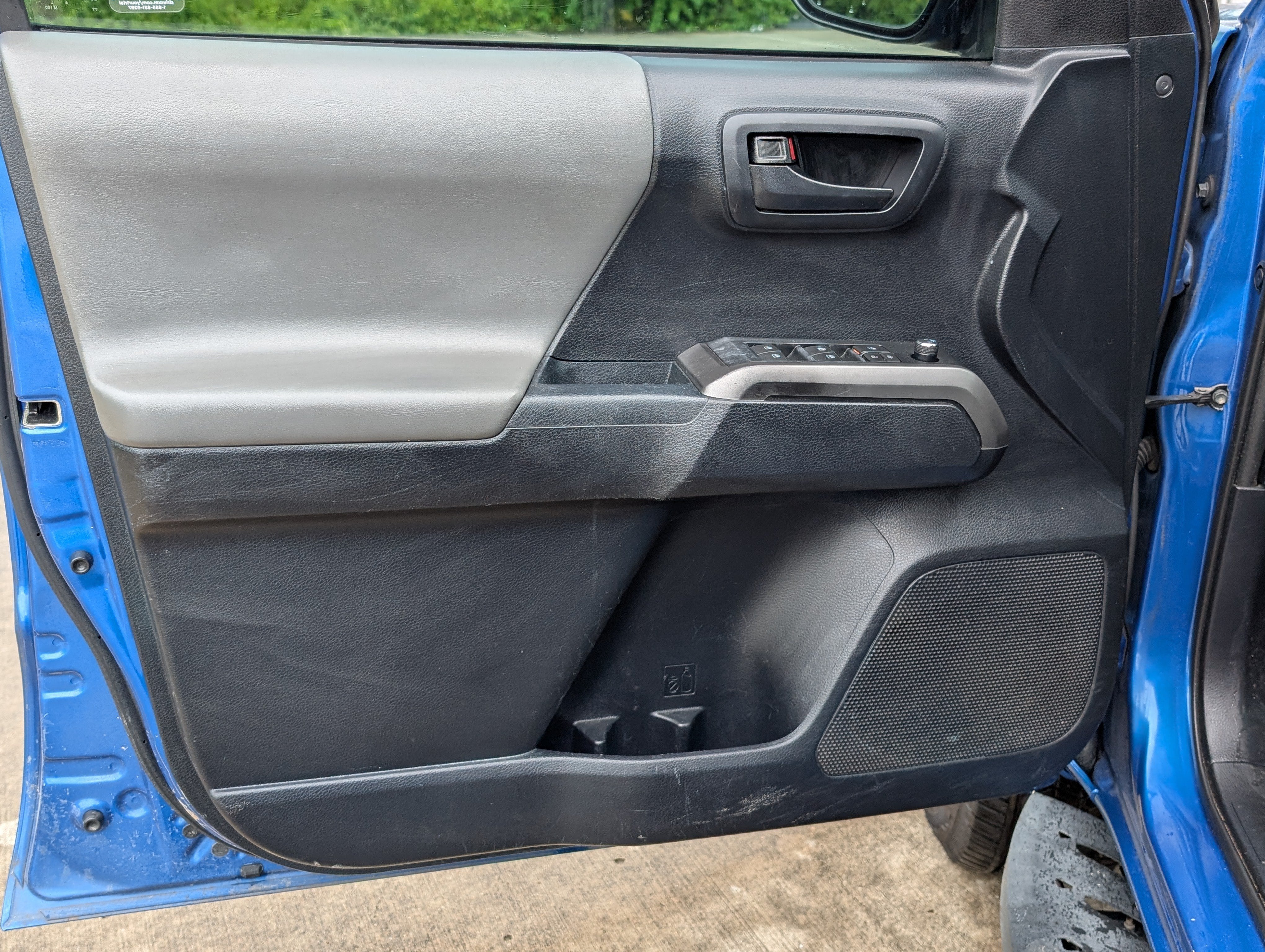2017 Toyota Tacoma SR5 V6