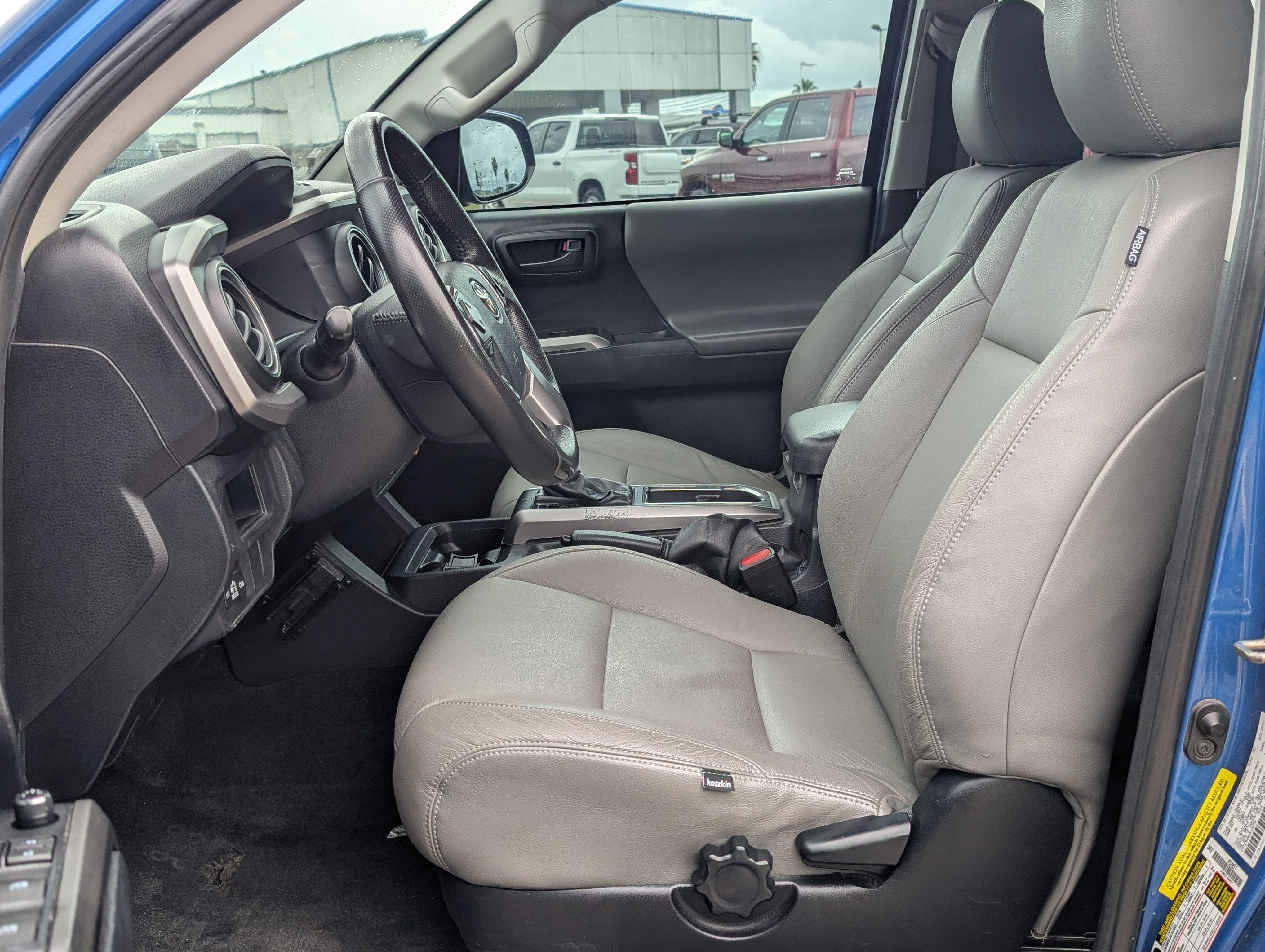 2017 Toyota Tacoma SR5 V6
