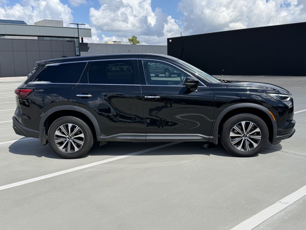 2023 INFINITI QX60 PURE