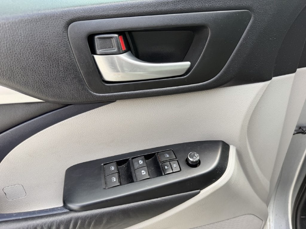 2016 Toyota Highlander XLE V6
