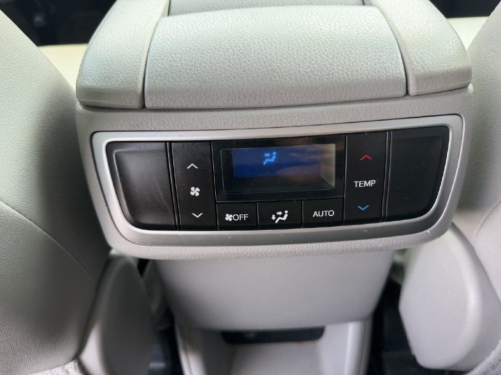 2016 Toyota Highlander XLE V6