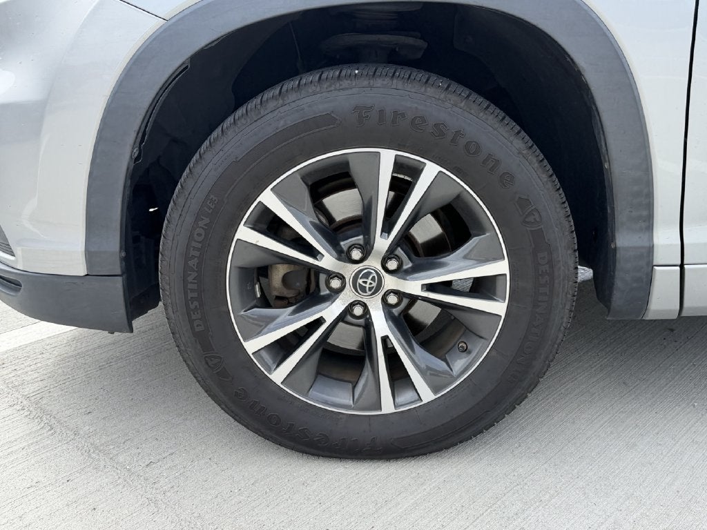 2016 Toyota Highlander XLE V6