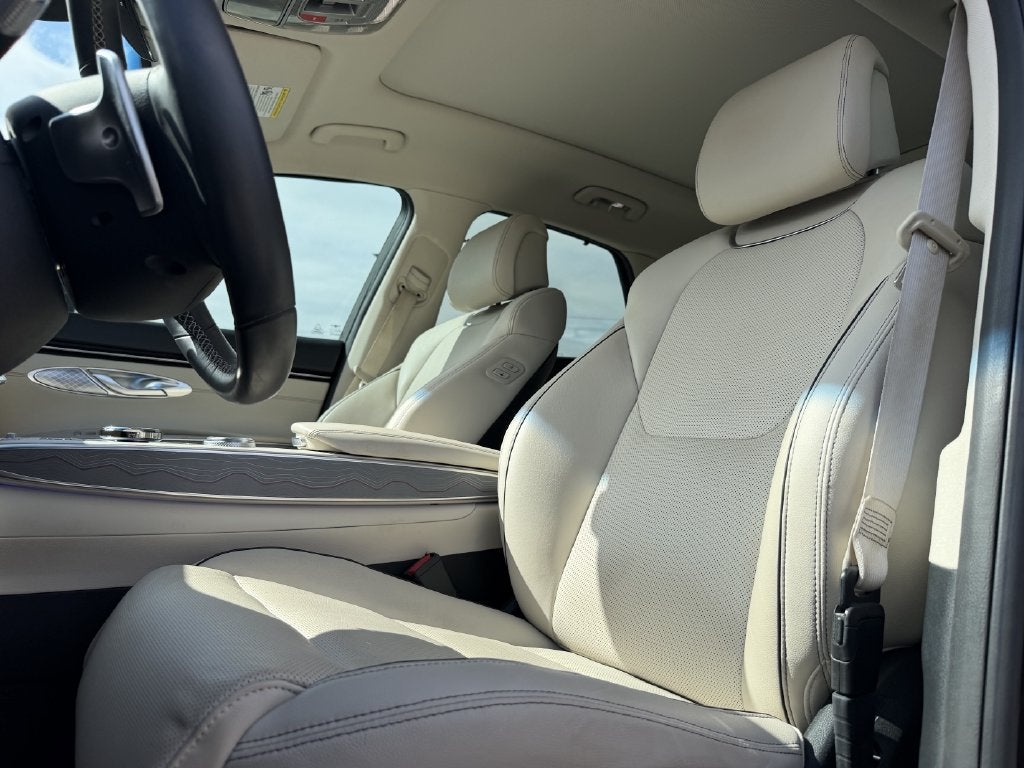 2023 Genesis GV70 2.5T Advanced